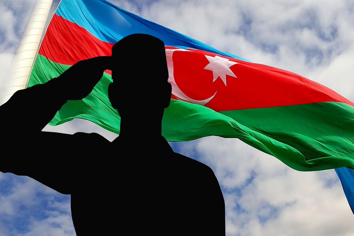 Şəhid olmuş bir qrup hərbi qulluqçu və mülki işçi ölümündən sonra təltif olunub