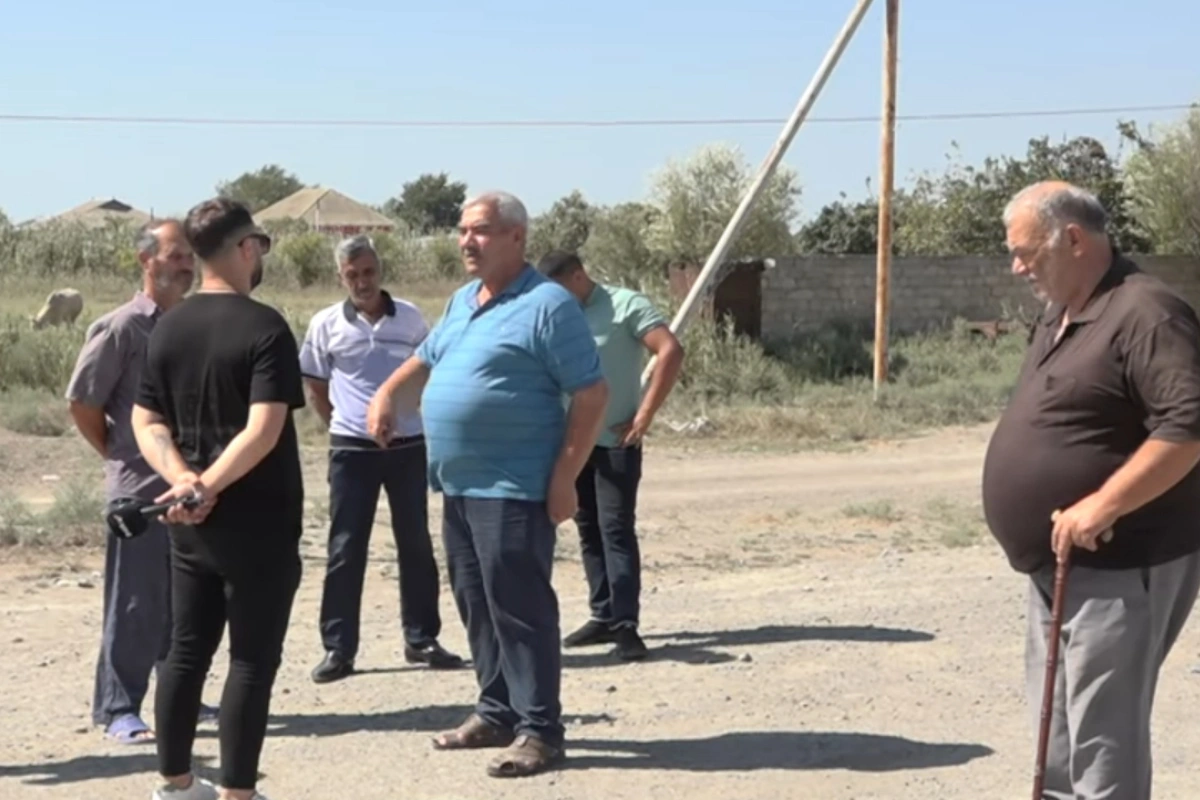 Qaraqaşlı kəndinin sakinləri: Qazsız evlərdə qalmışıq Qaraqaşlı kəndinin sakinləri: Qazsız evlərdə qalmışıq