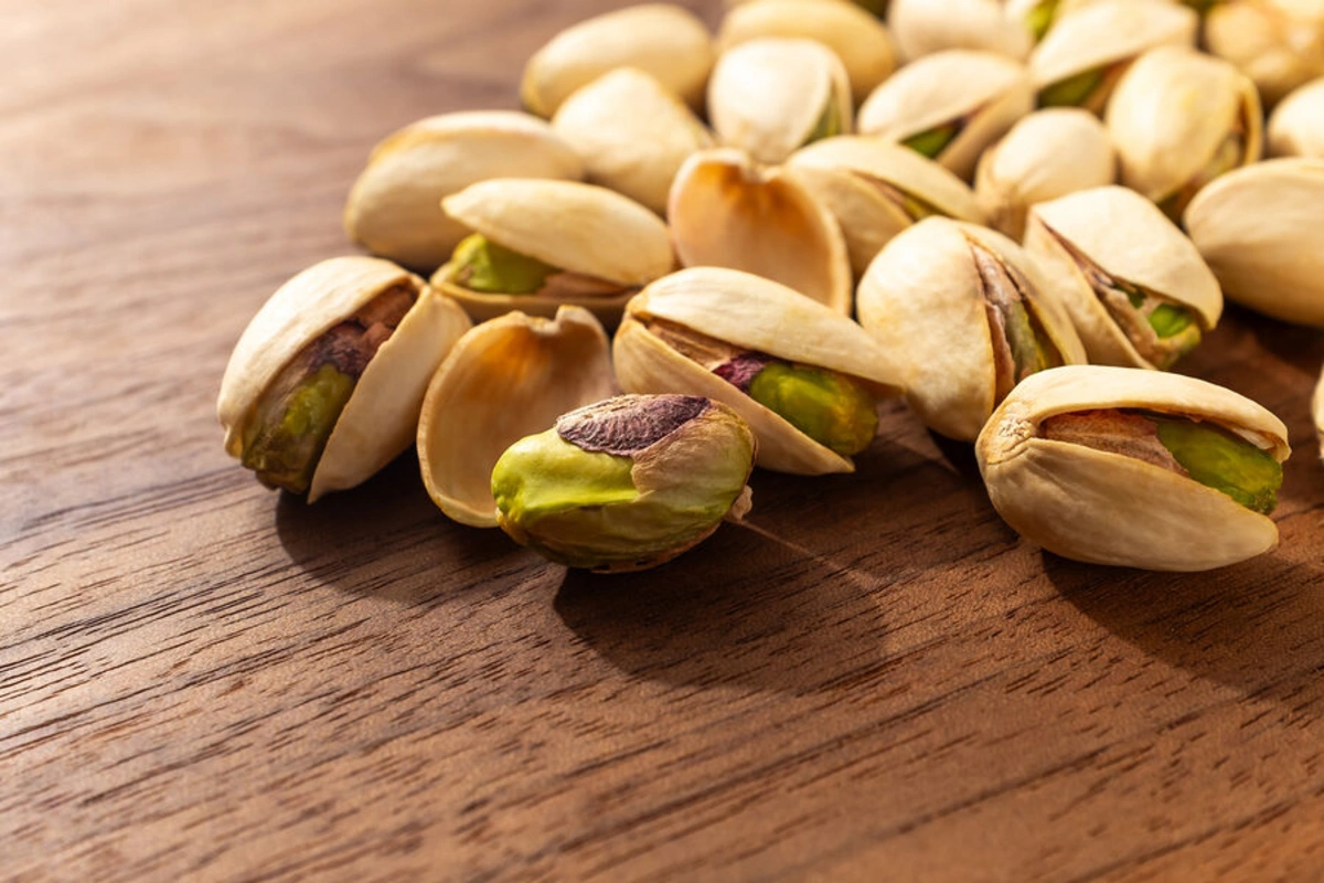 It has become known who benefits from eating pistachios at night It has become known who benefits from eating pistachios at night