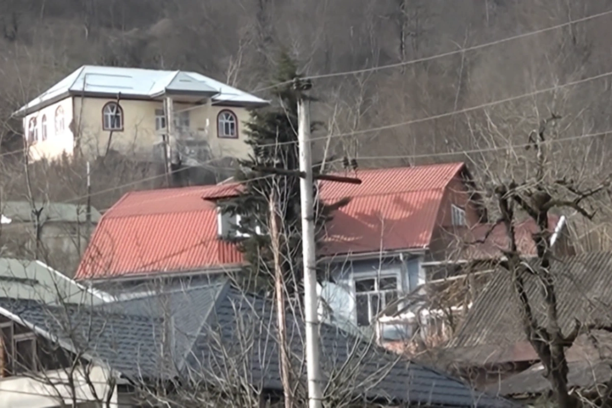 Lerikdə kənd sakinləri günlərlə işıqsız qalırlar: Evdə uşaqlarımız tez-tez xəstələnirlər