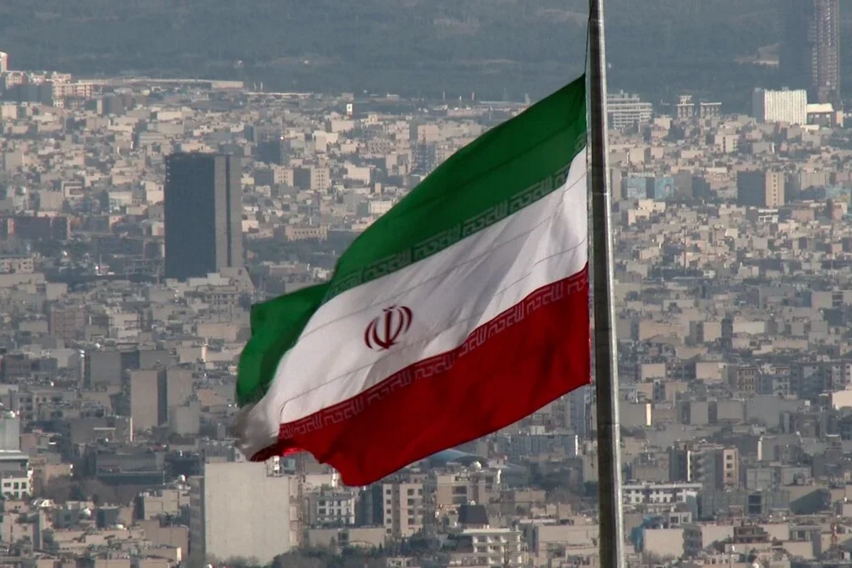 İran silahlı qüvvələri maksimum döyüş hazırlığı vəziyyətinə gətirilib