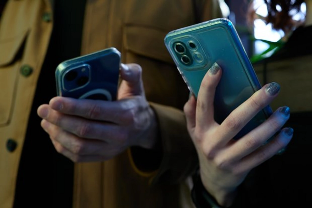 Doctor warned about the risk of ending up on the operating table due to a smartphone