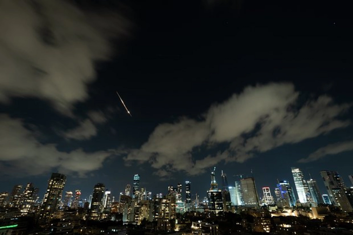 İran İsrail Müdafiə Nazirliyinin binasına zərbələr endirib