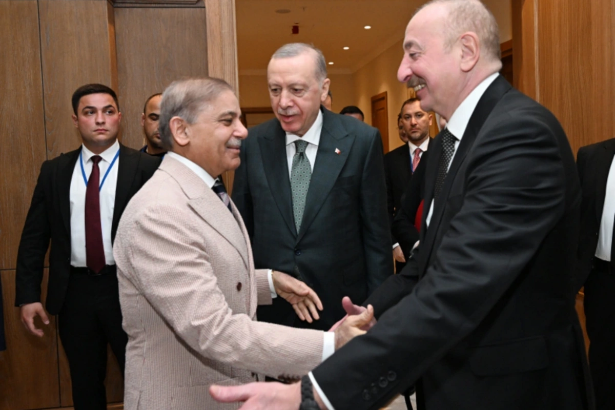 Şahbaz Şərif: Tərəfdaşlığımızı xalqlarımızın istəyinə uyğun yeni səviyyəyə qaldırmaq arzusundayıq Şahbaz Şərif: Tərəfdaşlığımızı xalqlarımızın istəyinə uyğun yeni səviyyəyə qaldırmaq arzusundayıq
