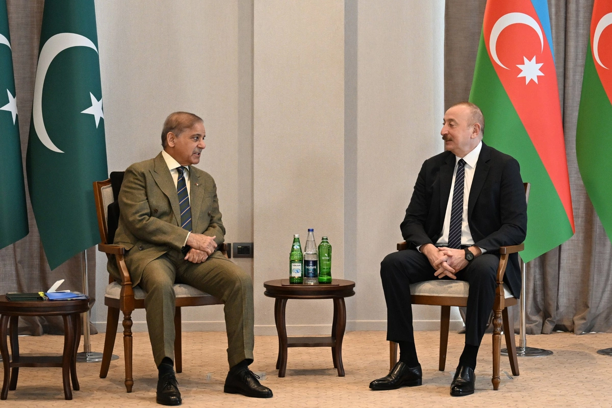 Laçında Azərbaycan Prezidentinin Pakistanın baş naziri ilə məhdud tərkibdə görüşü keçirilib