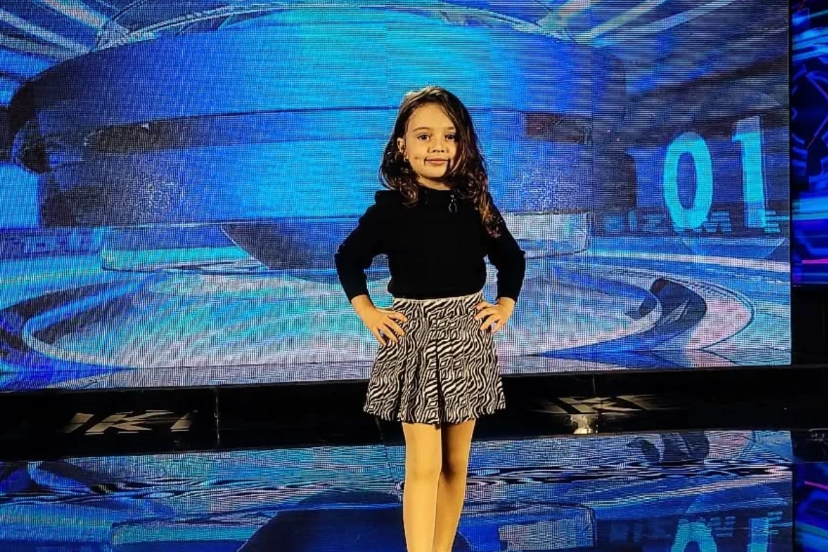 Səkkiz yaşlı Firuzə: Mən özümü böyük aktrisa sayıram