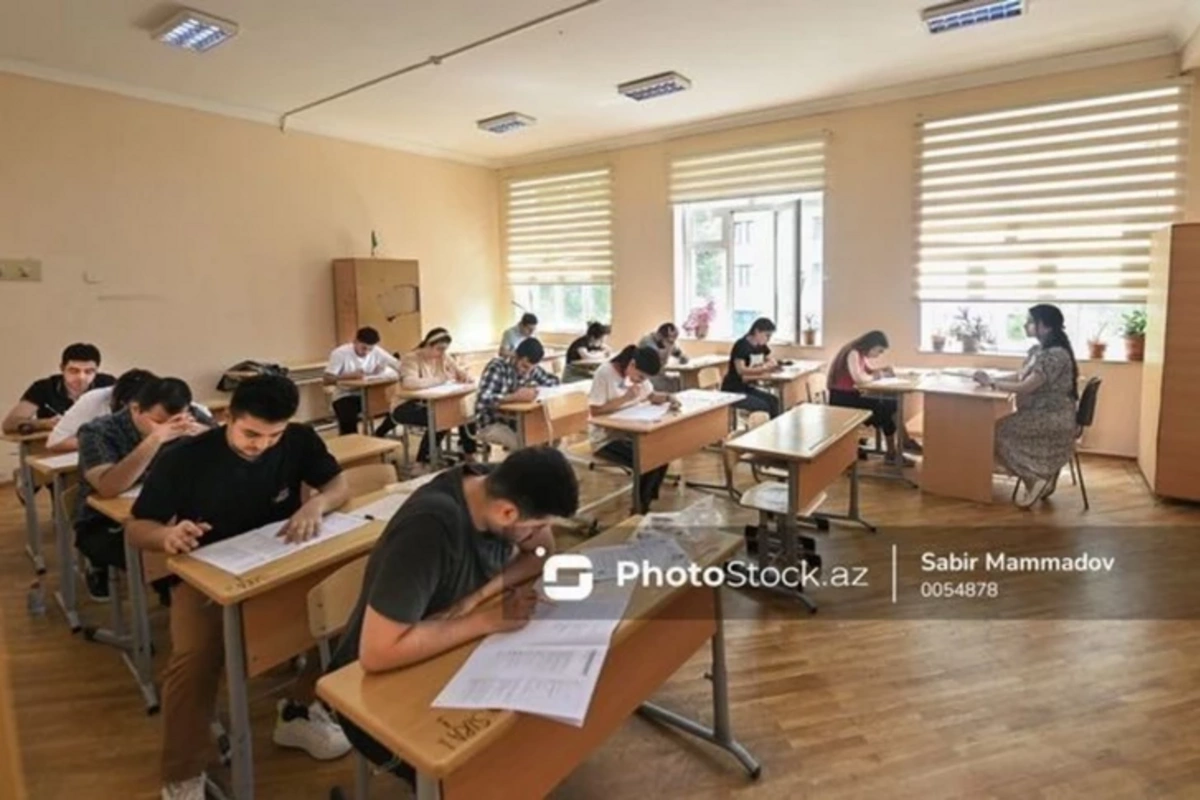 На какие специальности в этом году можно было поступить с минимальными баллами? На какие специальности в этом году можно было поступить с минимальными баллами?