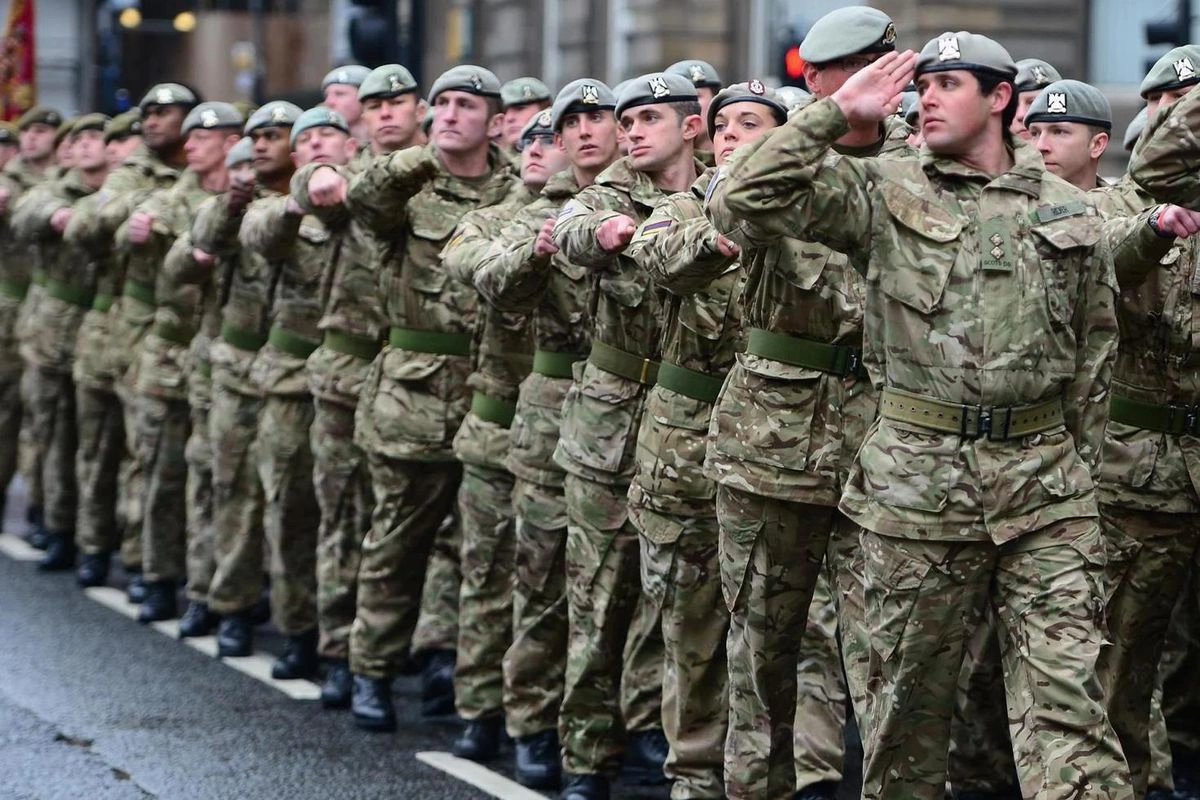 Britaniya ordusunda genişmiqyaslı təlimlər dayandırıldı: 81 ildən sonra ilk dəfə