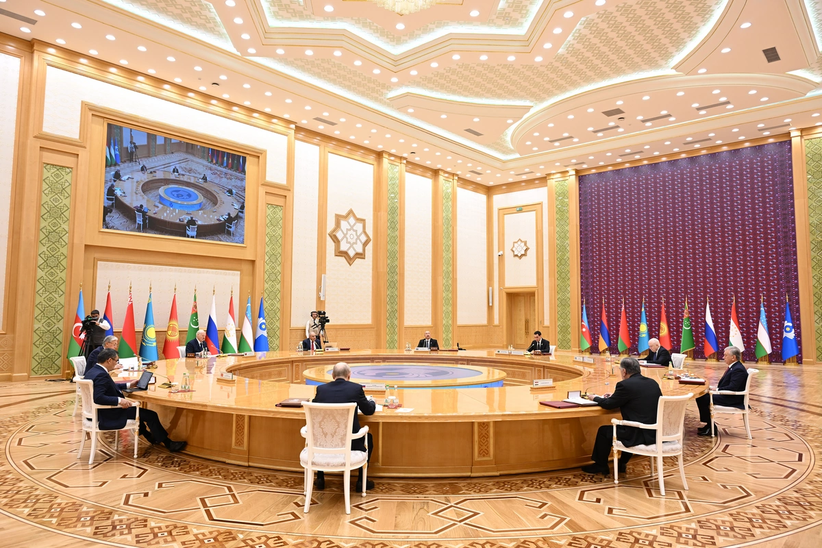 A meeting of the Council of Heads of State of the CIS in an expanded format is taking place in the city of Turkmenbashi.