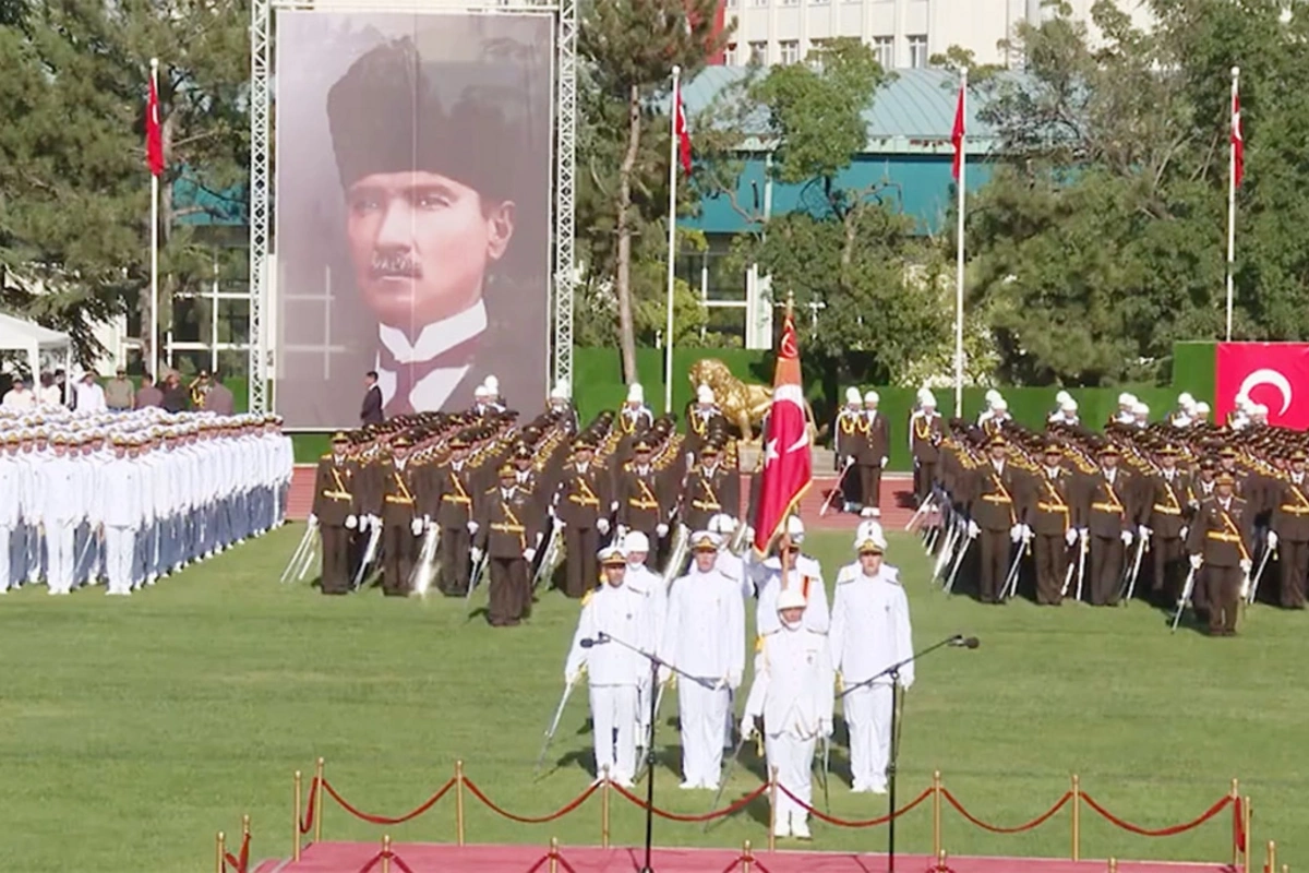 Müdafiə Nazirliyi həftəlik icmalını təqdim edib Müdafiə Nazirliyi həftəlik icmalını təqdim edib