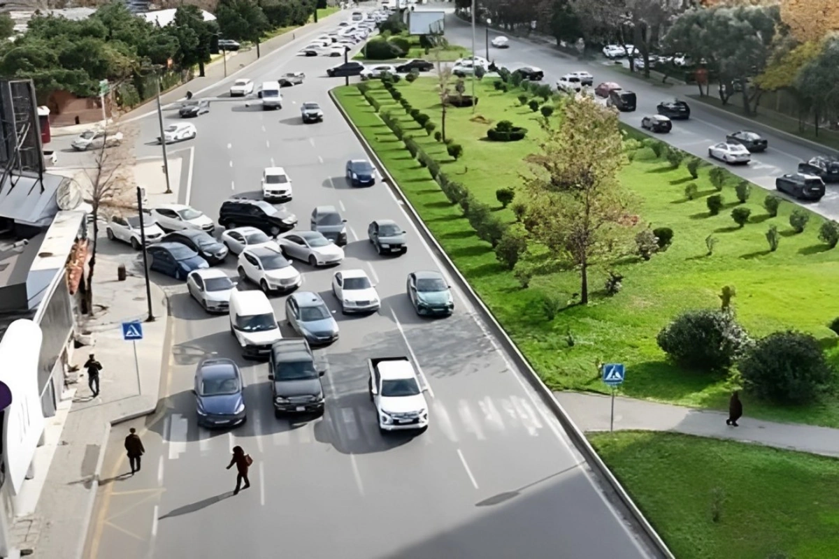 Tbilisi prospektində qəza şəraiti yaradan PROBLEM Tbilisi prospektində qəza şəraiti yaradan PROBLEM