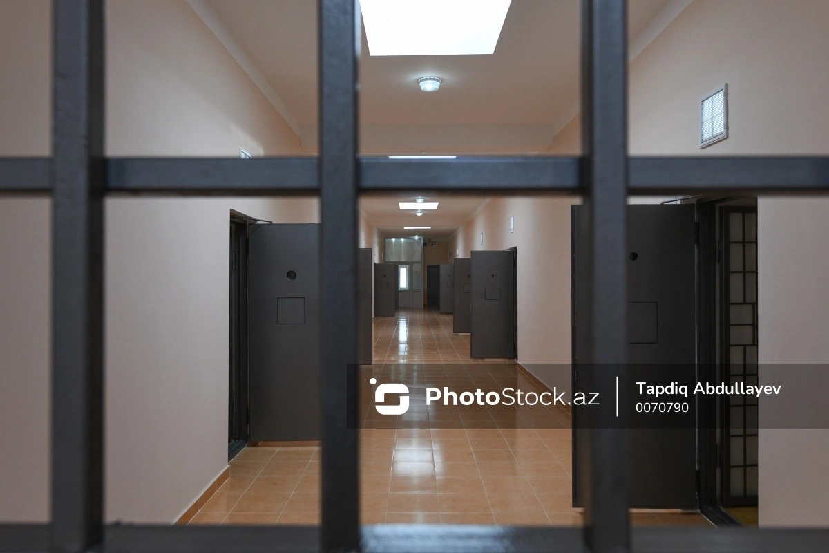 Срок ареста задержанных в Екатеринбурге азербайджанцев продлен на три месяца Срок ареста задержанных в Екатеринбурге азербайджанцев продлен на три месяца