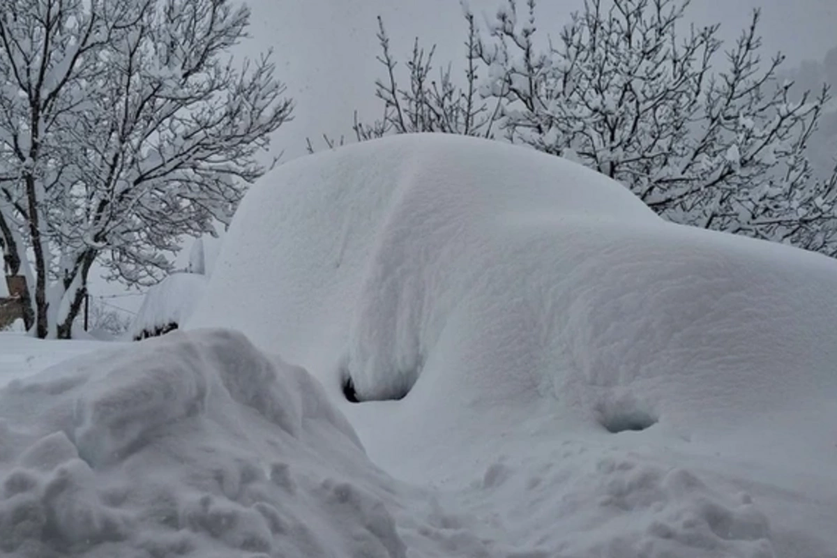 Lerikin bəzi dağ kəndləri ilə əlaqə hələ də BƏRPA OLUNMAYIB