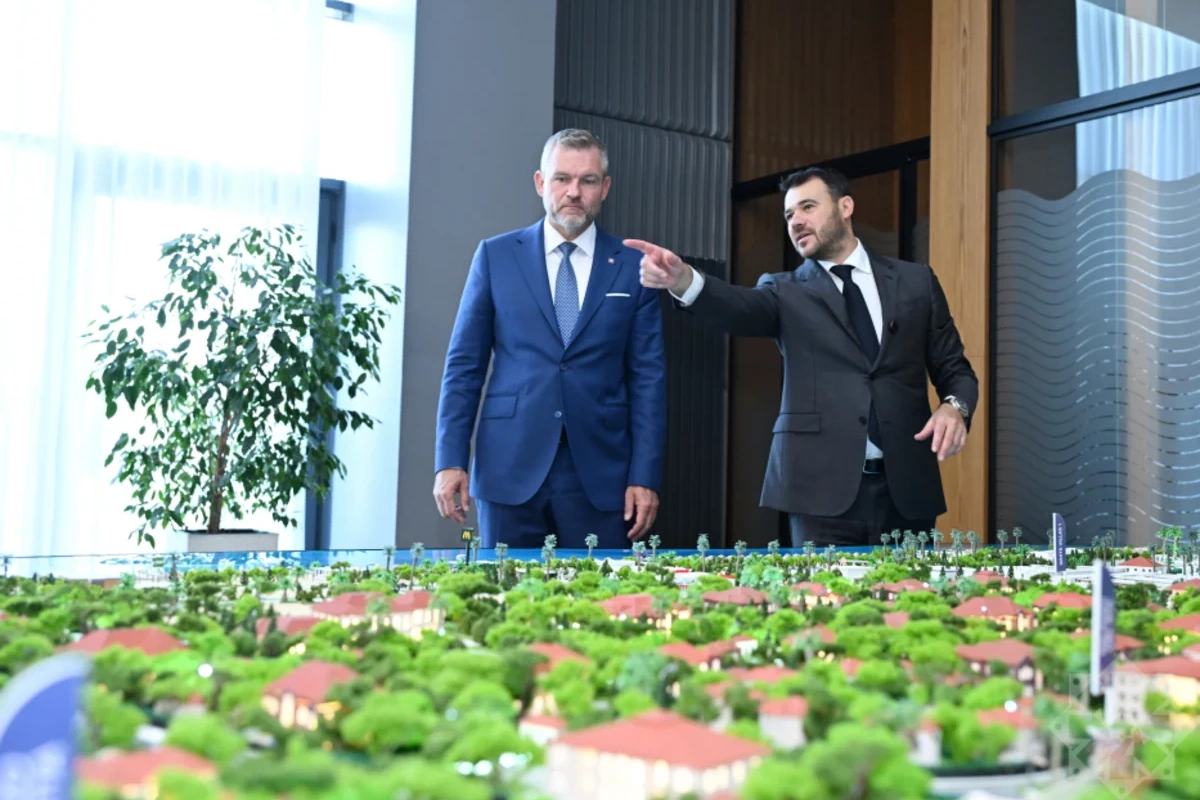 Slovakiya Prezidenti Sea Breezelə tanış olub
