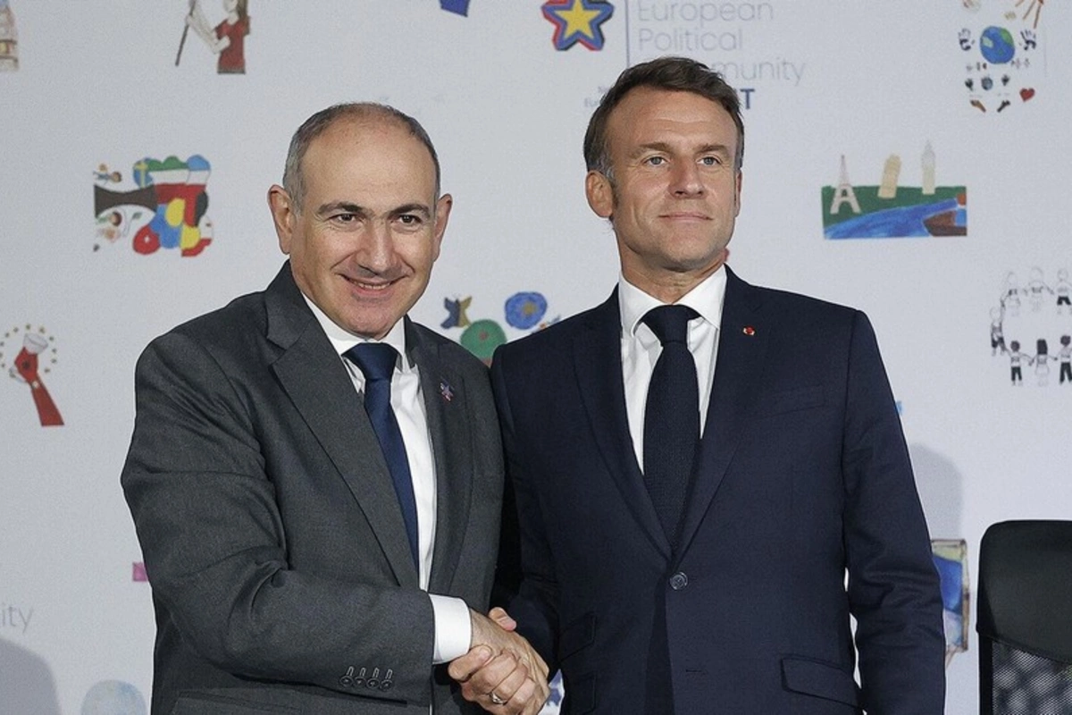 Pashinyan and Macron discussed the agreements reached in Washington between Baku and Yerevan Pashinyan and Macron discussed the agreements reached in Washington between Baku and Yerevan