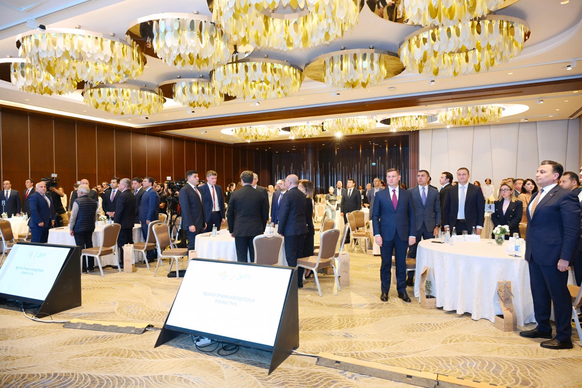 Regional sülh, əməkdaşlıq və Qarabağın dirçəlişinə strateji baxış mövzusunda forum keçirilib Regional sülh, əməkdaşlıq və Qarabağın dirçəlişinə strateji baxış mövzusunda forum keçirilib