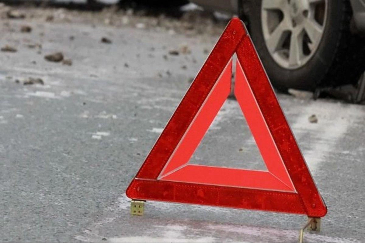 В Гяндже автомобиль сбил насмерть пешехода В Гяндже автомобиль сбил насмерть пешехода