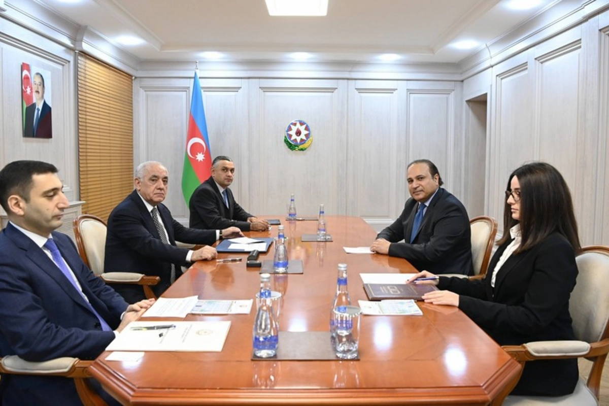 Baş nazir Əli Əsədov KAICIID-in Baş katibi ilə görüşüb Baş nazir Əli Əsədov KAICIID-in Baş katibi ilə görüşüb