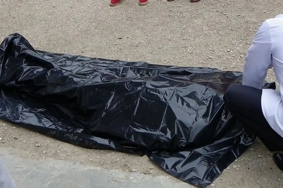 Sumqayıtda yeniyetmə qız hündürlükdən yıxılaraq ölüb Sumqayıtda yeniyetmə qız hündürlükdən yıxılaraq ölüb