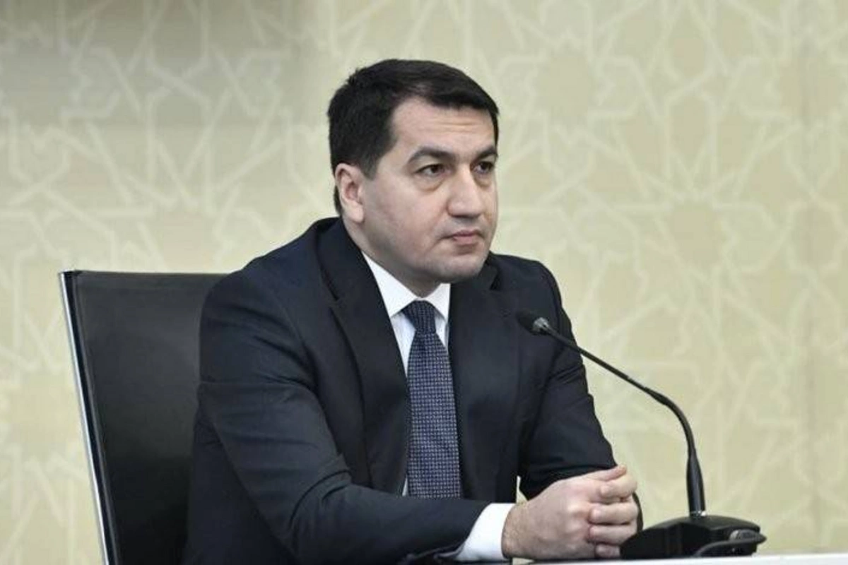 Hikmət Hacıyev: Azərbaycanın 9-a yaxın şəhəri demək olar ki, tamamilə dağıdılıb