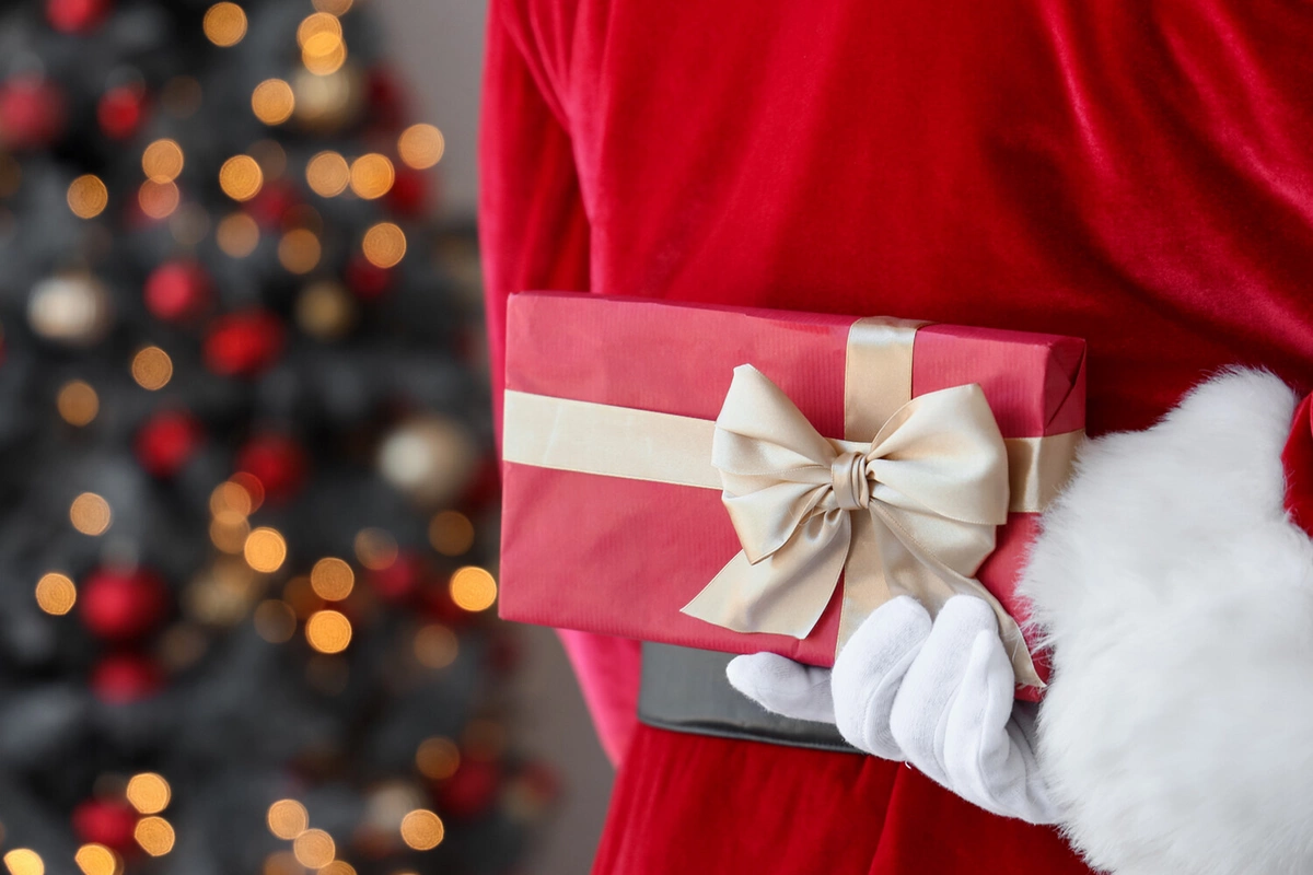 Психологи объяснили, может ли вера в Деда Мороза навредить ребенку