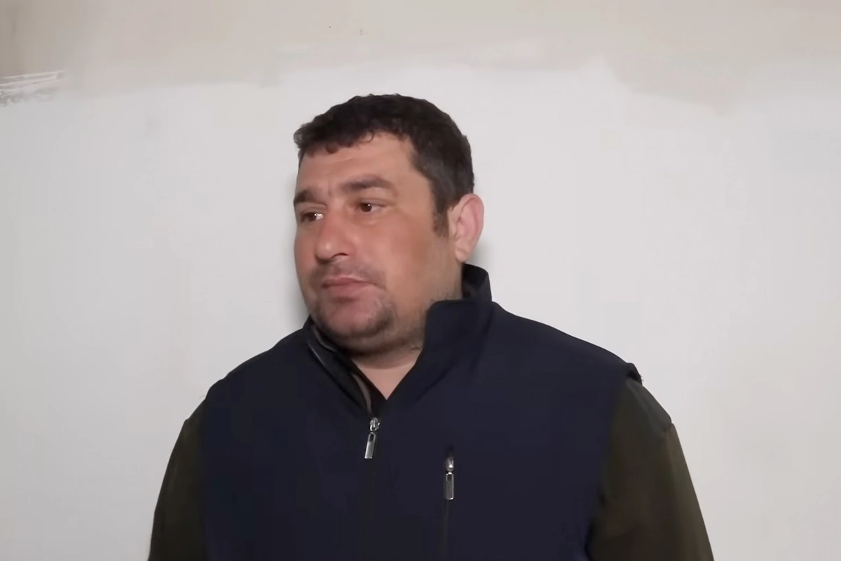 Azyaşlı qızının dəfni zamanı TikTokda canlı yayım edən ata: Bir övladımı pay vermişəm