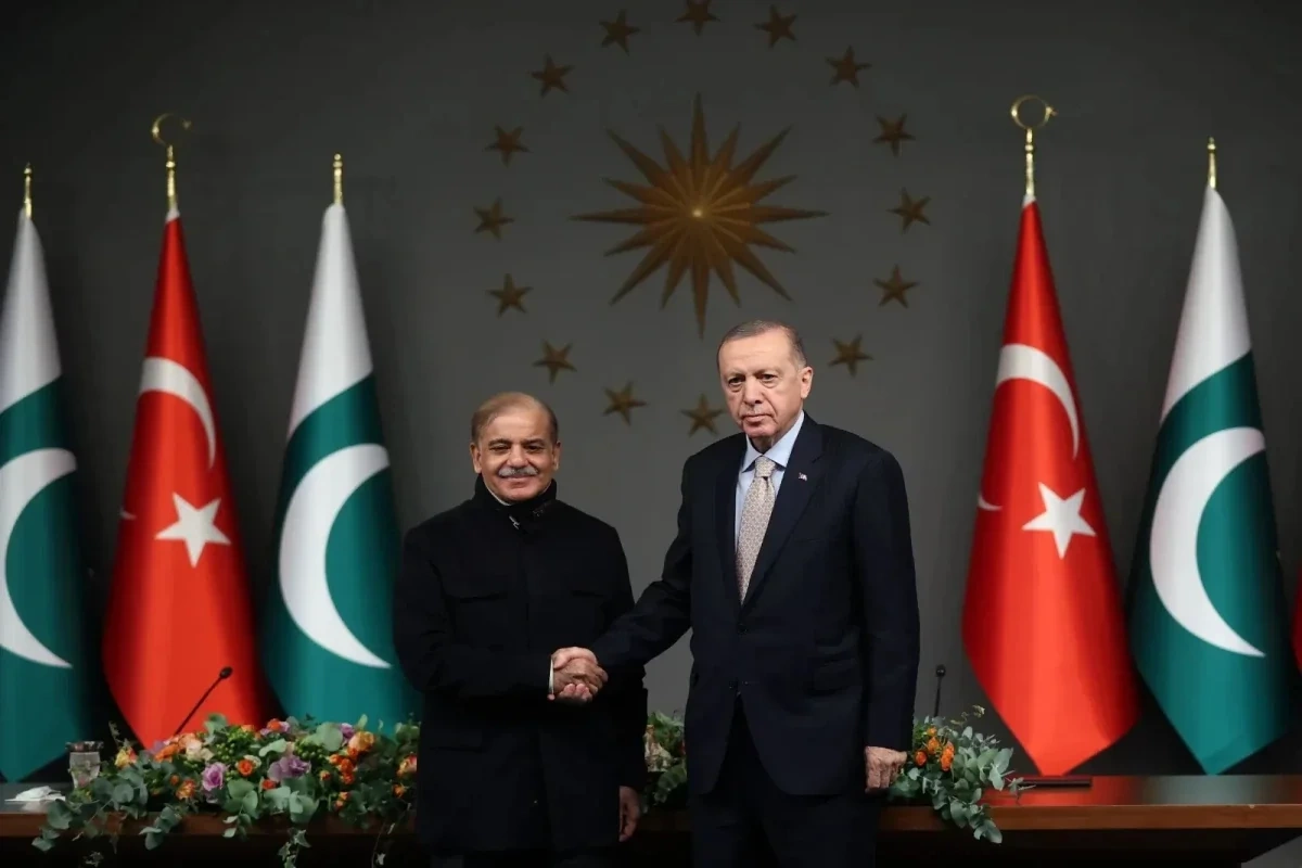 Şahbaz Şərif və Ərdoğan İranın hücumlarını müzakirə ediblər