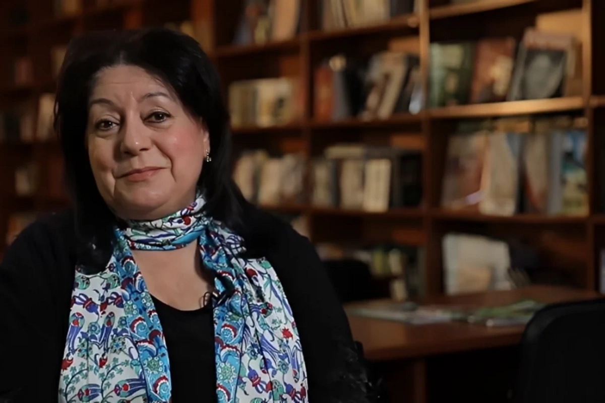 Xalq artisti Səidə Quliyeva Baku TV-ni səkkiz yaşı münasibətilə təbrik etdi - VİDEO