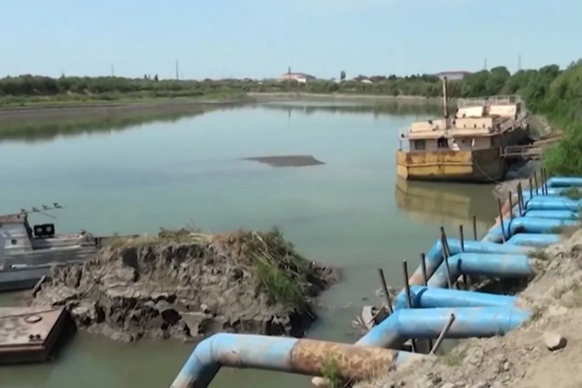 ADSEA: Kür çayının sahilyanı riskli zonalarında nasos stansiyalarına fasilə verilib