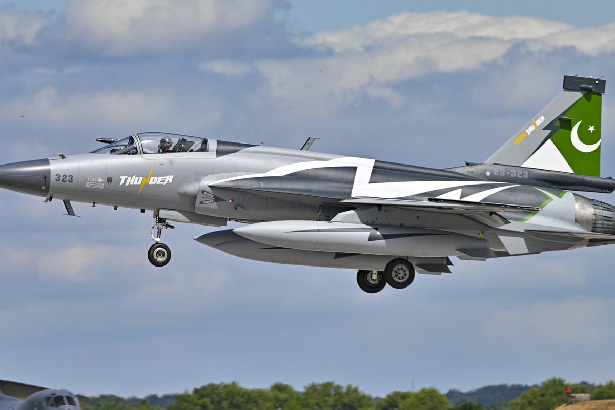 Pakistanın JF-17 Thunder qırıcıları Bakıda hərbi paradda iştirak edəcəklər