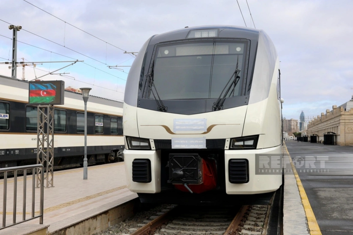 Gəncə-Qəbələ-Gəncə qatarı istifadəyə verilib