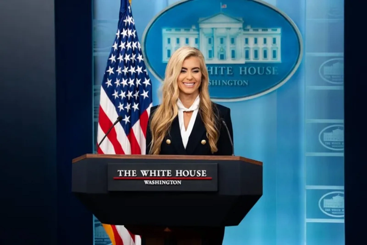Media: White House Press Secretary fired after five days on the job
