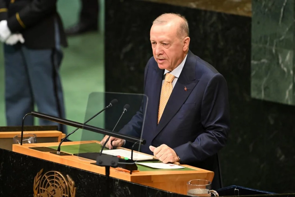 Ərdoğan: Müharibənin Ukraynanın ərazi bütövlüyünün təminatı ilə yekunlaşmasını arzulayırıq