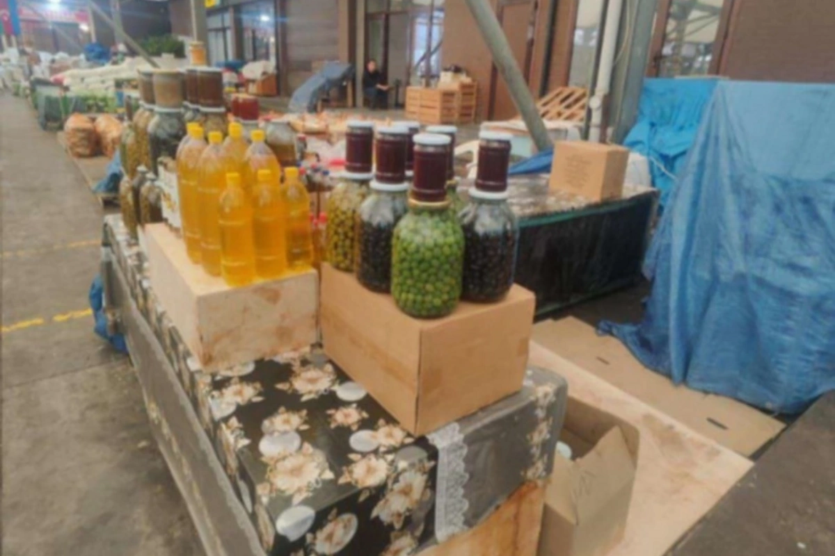 В Баку на Кенгерлинском рынке и Yaşıl bazar выявлены нарушения