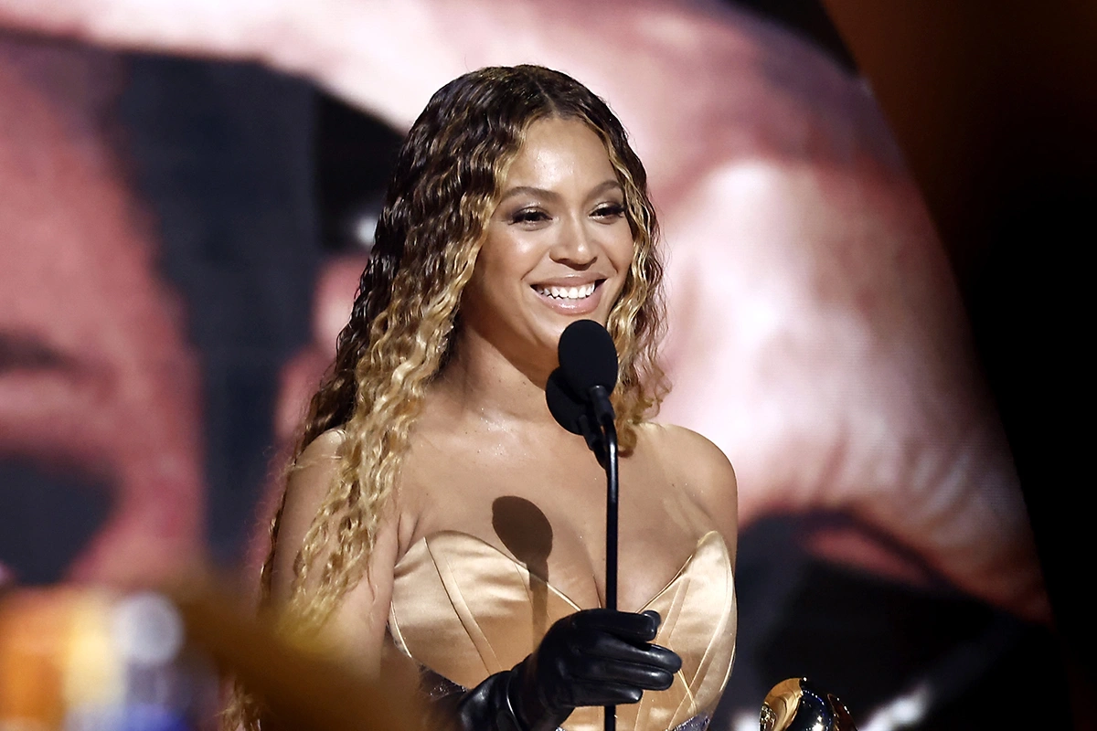 Бейонсе стала долларовым миллиардером