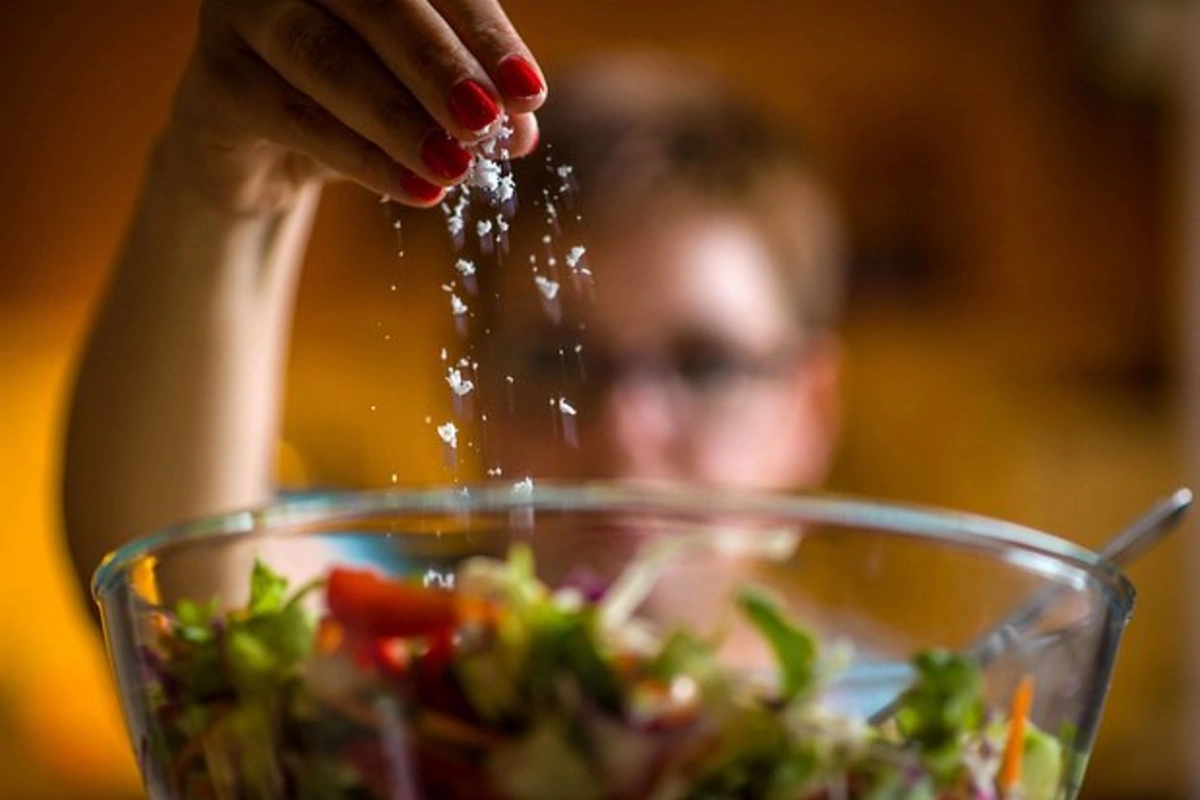 A simple way to lower blood pressure and protect the heart has been identified