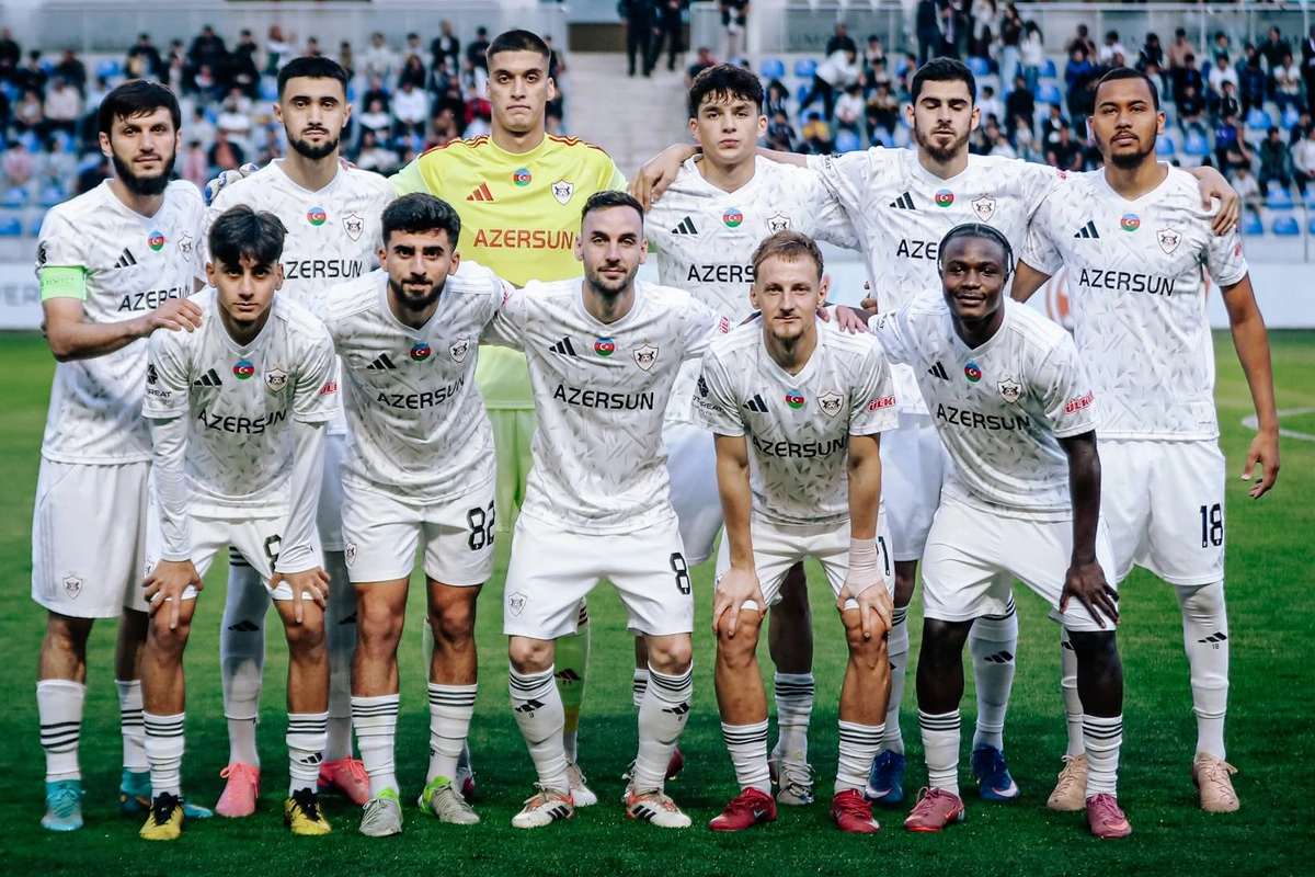 Qarabağ Maksim Medvedev və daha iki mütəxəssisi ilə müqaviləni yeniləyib