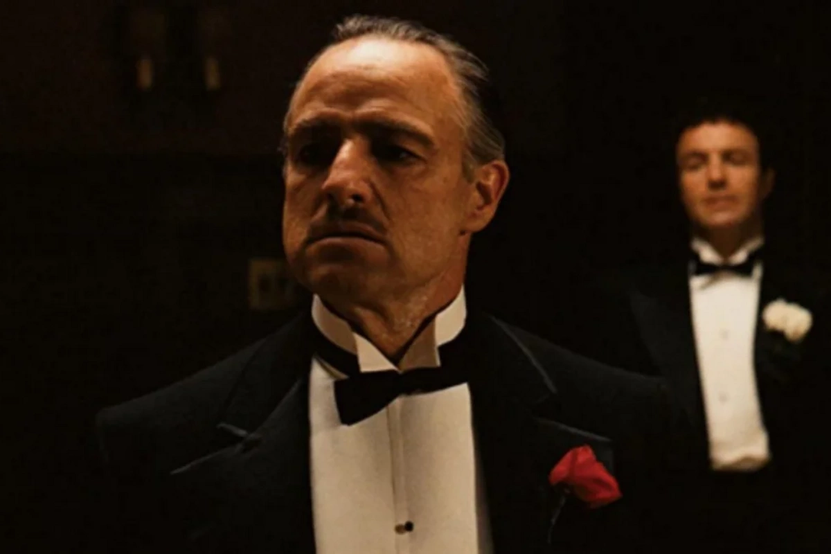 Cəsədinin külləri iki qitəyə səpələnən Marlon Brando niyə tənha öldü?