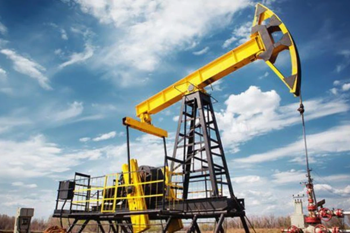 Цена на азербайджанскую нефть выросла Цена на азербайджанскую нефть выросла