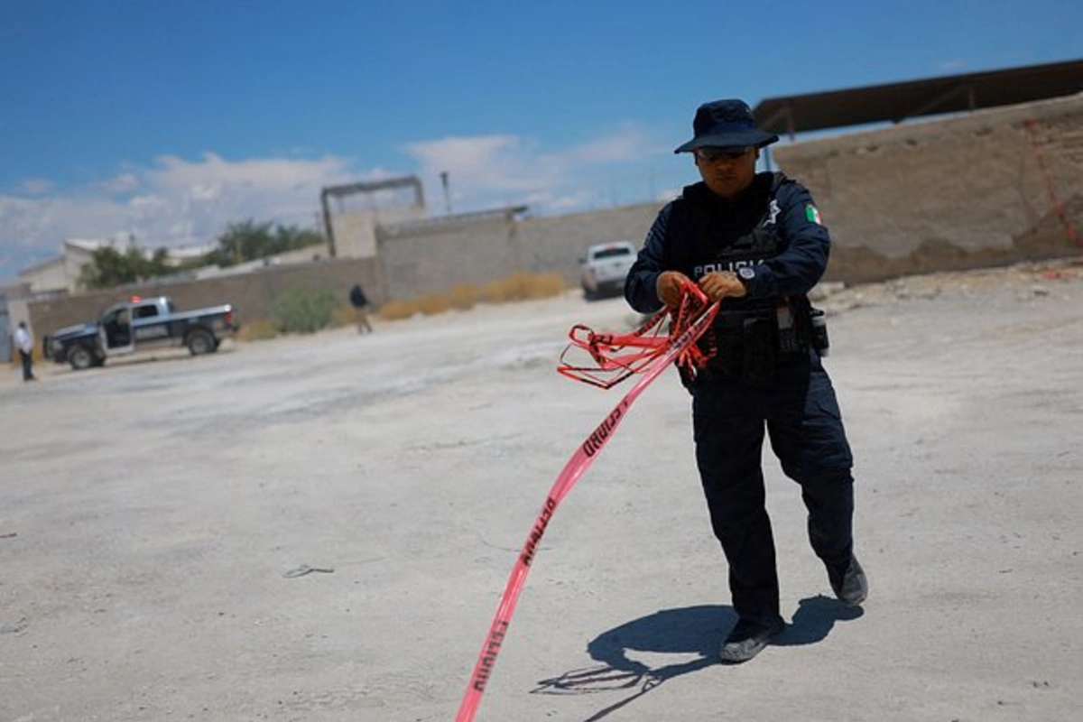 В Мексике обнаружили 48 мешков с фрагментами человеческих тел В Мексике обнаружили 48 мешков с фрагментами человеческих тел