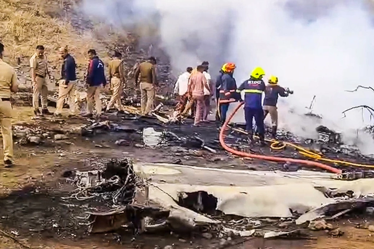 Hindistanda təyyarə qəzası: Ştatın vitse-baş naziri və daha 4 nəfər həlak oldu