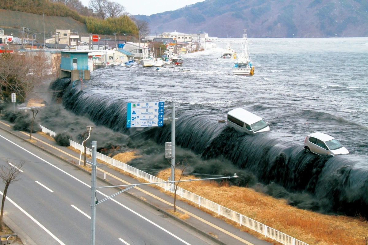 Strong earthquake hits Japan: there are casualties