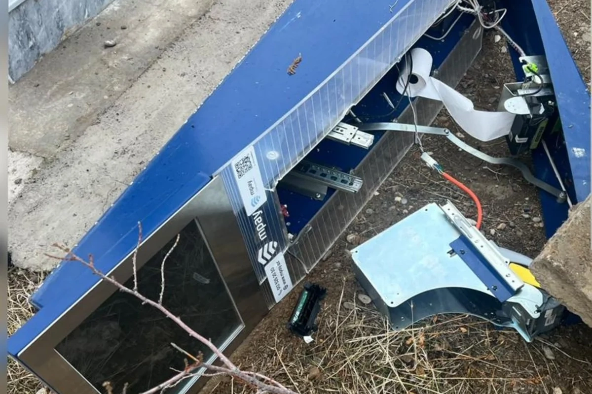 Naxçıvanda içində 9 min manatdan çox pul olan ödəmə terminalını oğurlayan şəxs saxlanılıb