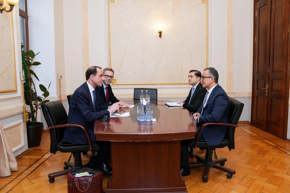 Dövlət Komitəsində Ramin Məmmədov ilə Kristian Kamill arasında görüş keçirilib