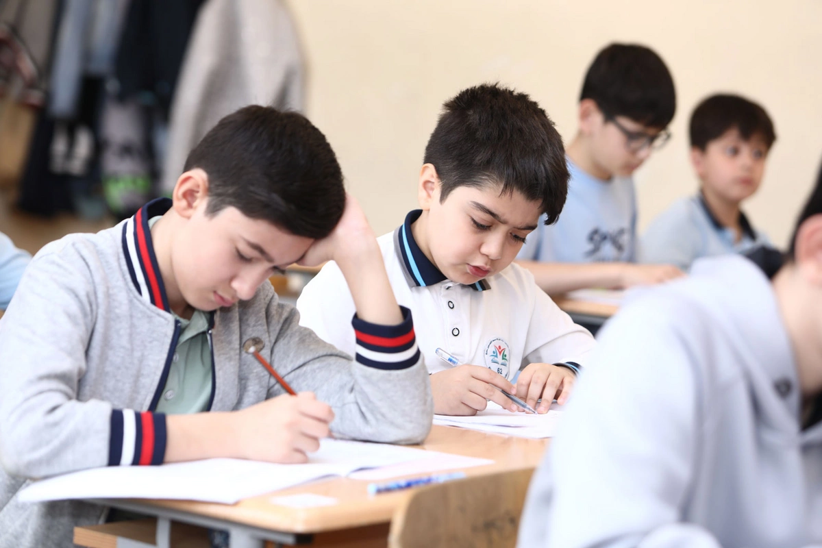 Lisey qəbulunda dəyişiklik: aylarla hazırlaşan uşaqlar və xərc çəkən valideynlər nə etsin? Lisey qəbulunda dəyişiklik: aylarla hazırlaşan uşaqlar və xərc çəkən valideynlər nə etsin?