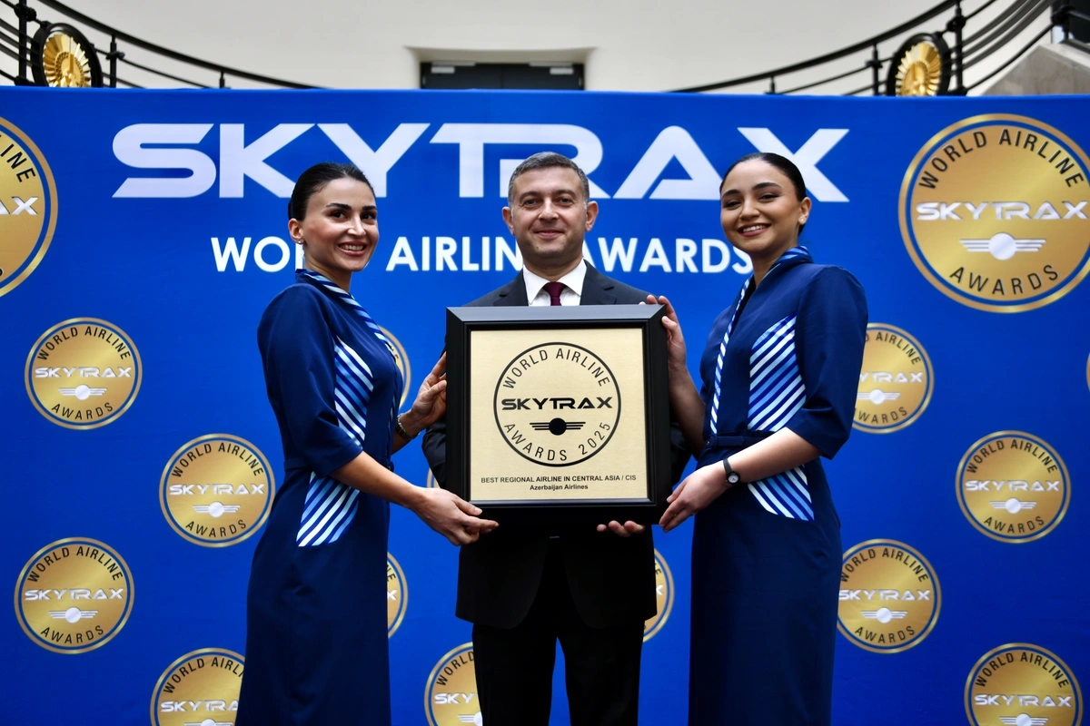 Skytrax вновь признал AZAL лучшей региональной авиакомпанией Центральной Азии и СНГ Skytrax вновь признал AZAL лучшей региональной авиакомпанией Центральной Азии и СНГ