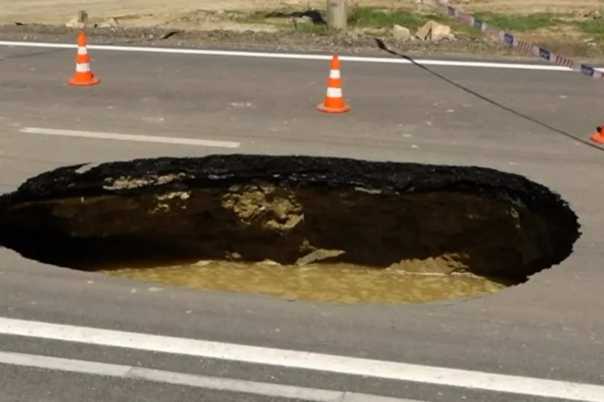 Çoxlu pulların xərcləndiyi yollar niyə sıradan çıxır?