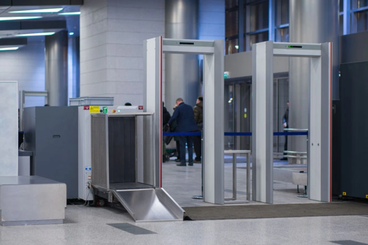Body scanners: how dangerous are they for human health?