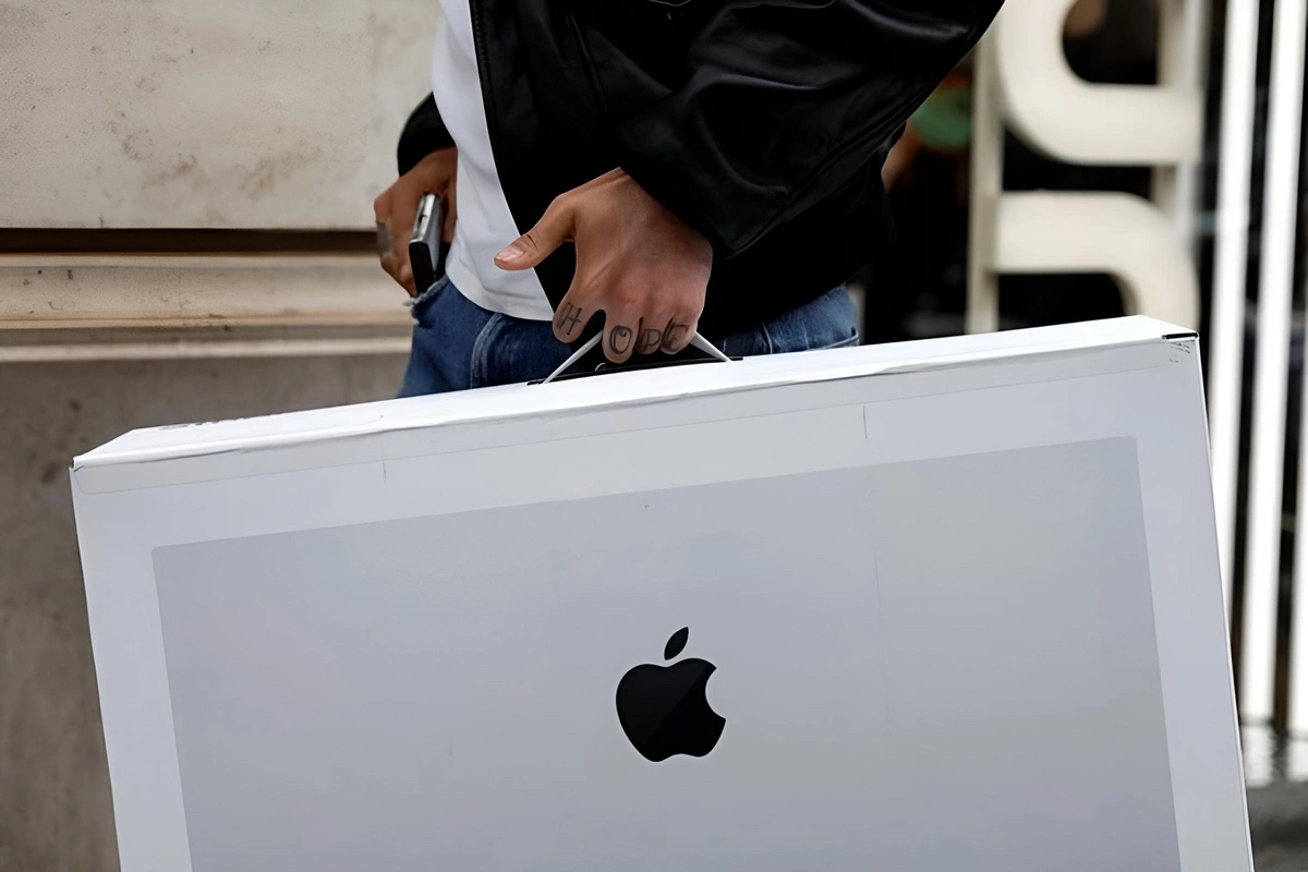 Apple iPhone çipi ilə işləyən daha bir noutbuk buraxacaq