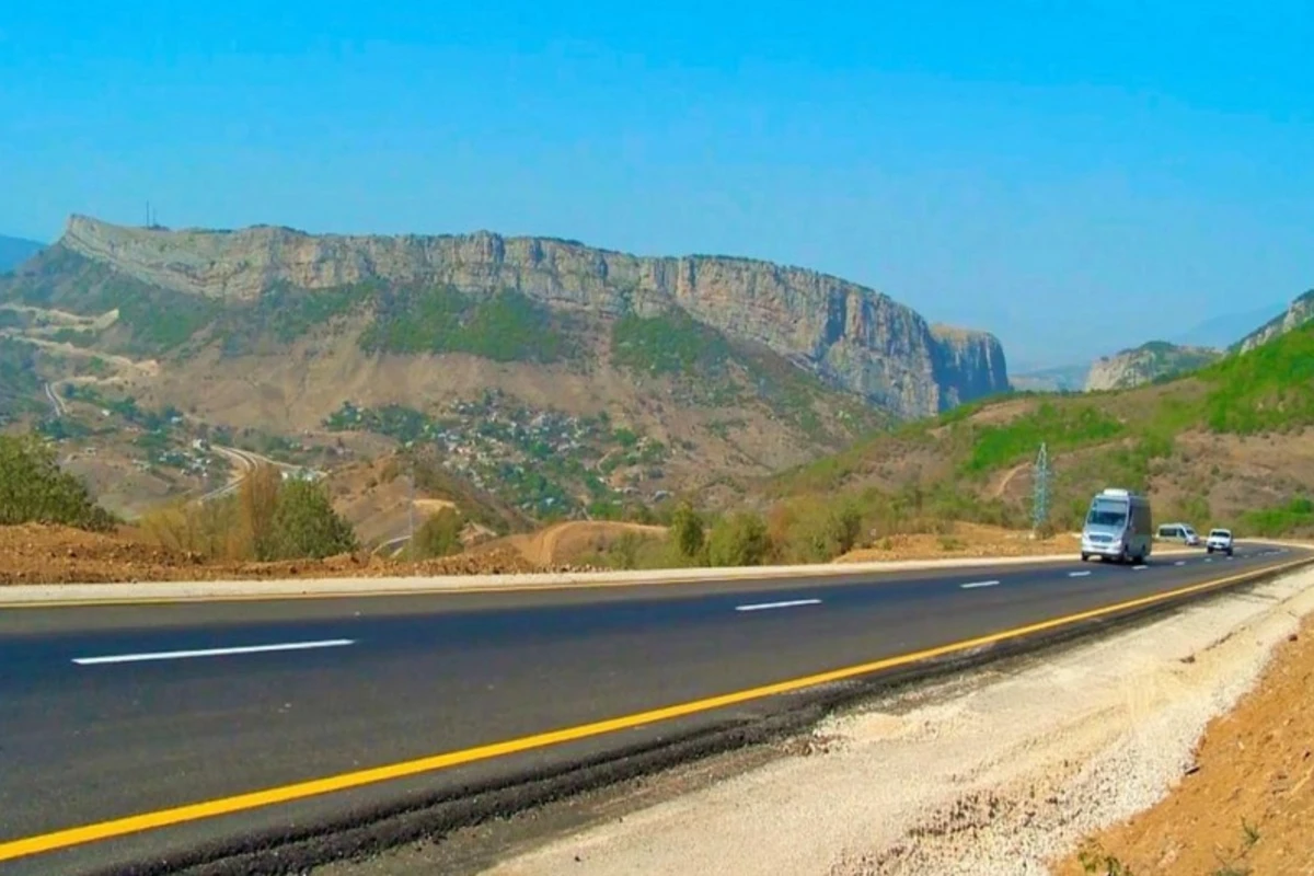 Güney Azərbaycan təşkilatları Zəngəzur yolu ilə bağlı birgə bəyanat yayıb Güney Azərbaycan təşkilatları Zəngəzur yolu ilə bağlı birgə bəyanat yayıb